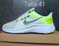 Zapatillas Nike running gris quest 4