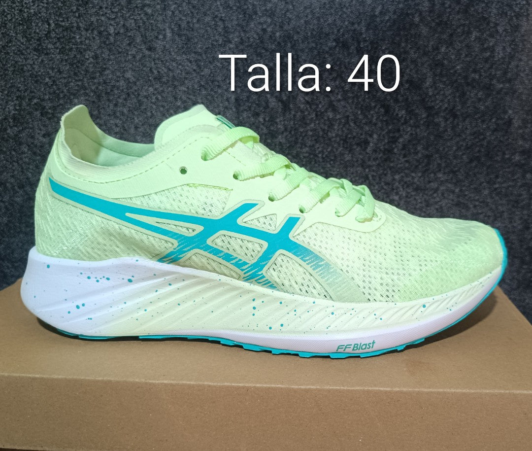Zapatilla Asics Magic Speed de espuma ligera para dama