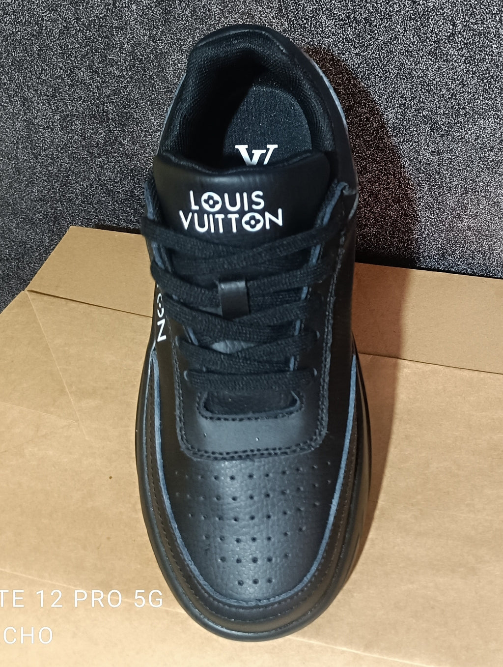 Zapatillas Louis Vuitton tatic de cuero becerro
