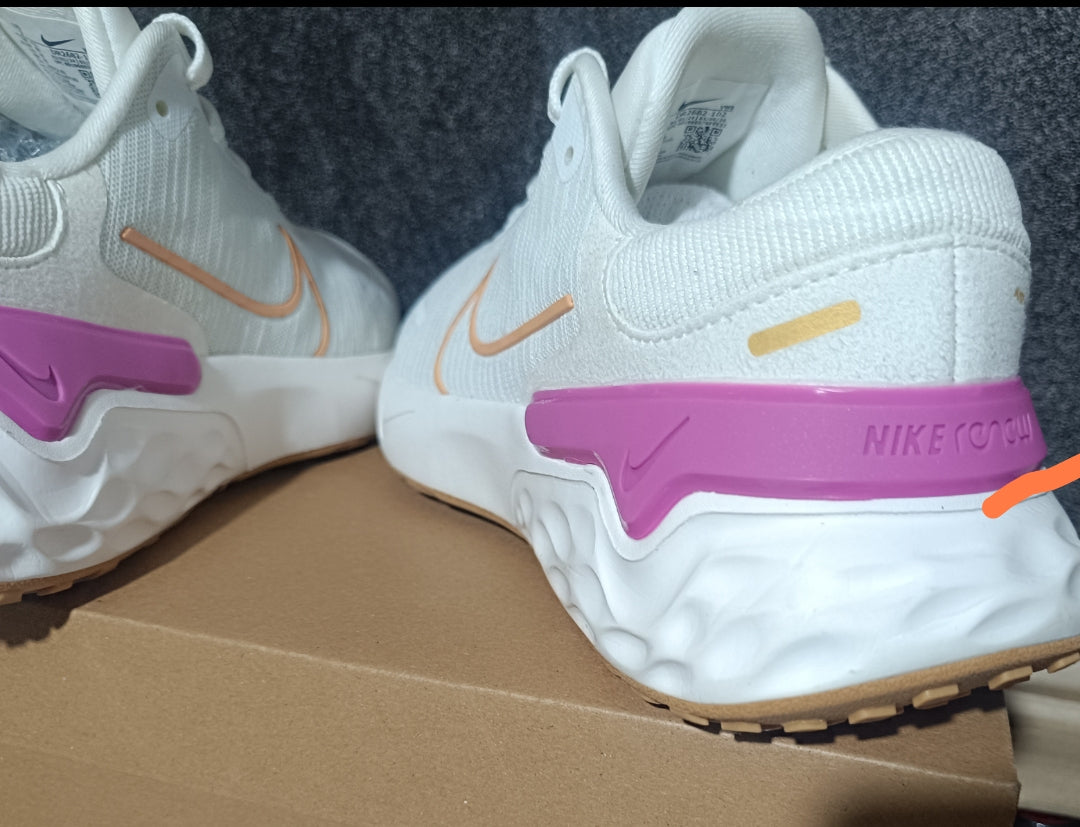 Zapatilla Nike Renew Run 4