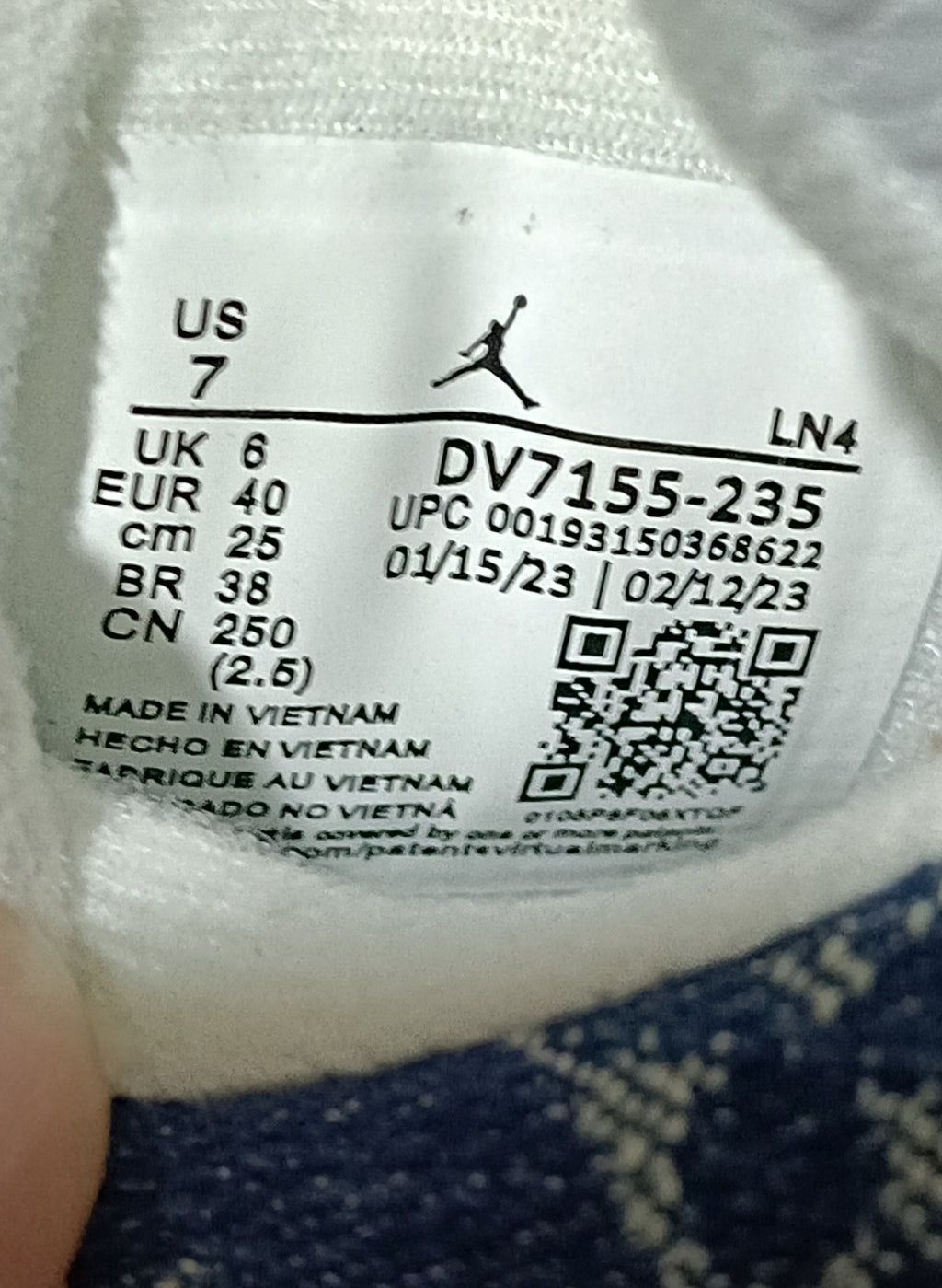 Zapatilla Nike Jordan 4 Louis Vuitton