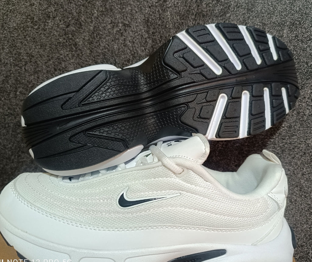 zapatilla Air Max Portal color blanco Nike