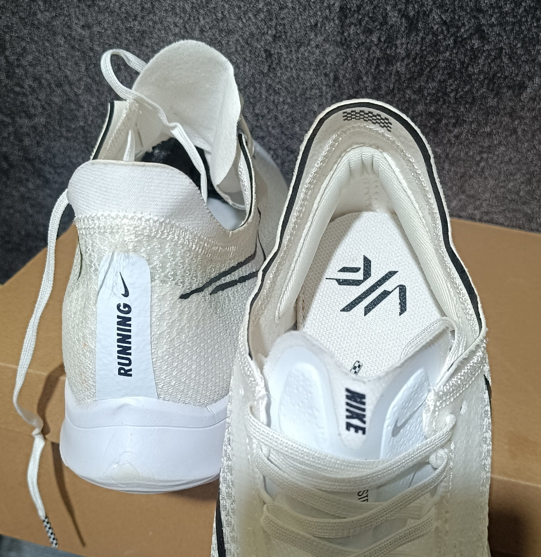 Zapatilla Nike ZoomX Streakfly color Blanco